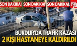 Burdur’da Otomobil Direğe Çarptı