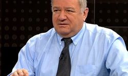 “Böyle Başa Böyle Tarak!” Cem Toker’den Eleştiri