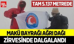 MAKÜ Bayrağı Ağrı Dağı Zirvesinde Dalgalandı