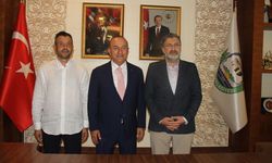 AK Parti Antalya Milletvekili Çavuşoğlu, Serik Belediyesini ziyaret etti