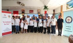 Antalya'da polisler ve özel gereksinimli bireyler sabun atölyesinde bir araya geldi