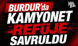 Burdur'da Kamyonet Refüje Savruldu