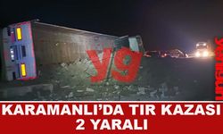 KARAMANLI’DA BRİKET YÜKLÜ TIR DEVRİLDİ: 2 YARALI