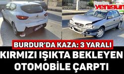 Kırmızı ışıkta bekleyen otomobile çarptı:3 Yaralı