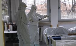 Kovid-19 geçiren milyonlarca kişinin koku duyusu geri gelmedi