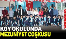 Köy okulunda mezuniyet coşkusu