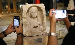 İtalya'dan iadesi sağlanan Zeugma kökenli mezar steli Türkiye'de