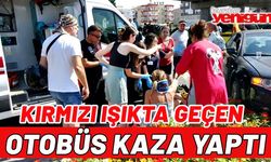 Kırmızı Işıkta Geçen Otobüs Kaza Yaptı: 2 Yaralı