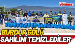 Genç gönüllüler, Burdur Gölü sahilini temizlediler