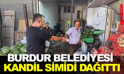 BURDUR BELEDİYESİ 5 BİN PAKET KANDİL SİMİDİ DAĞITTI