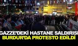 Gazze’deki hastane saldırısı Burdur’da da protesto edildi