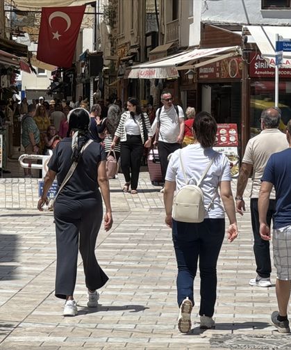 Antalya ve Muğla sahillerinde güneşli hava yoğunluğu