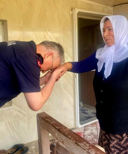 Jandarma Komutanı’ndan Şehit Annesine Ziyaret