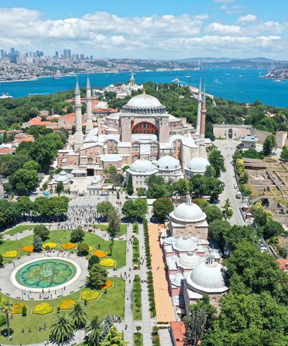 Ayasofya Camii, 5 yıl önce ibadete açıldı