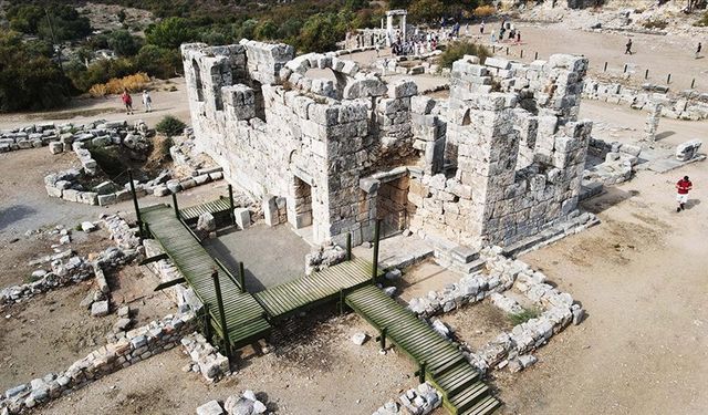 Kaunos Antik Kenti Kazılarından Osmanlı Dönemi Türbe Kalıntılarına Heyecan Veren Keşif