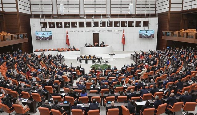 Türk askerinin Azerbaycan'daki görev süresini  uzatan Cumhurbaşkanlığı tezkeresi kabul edildi