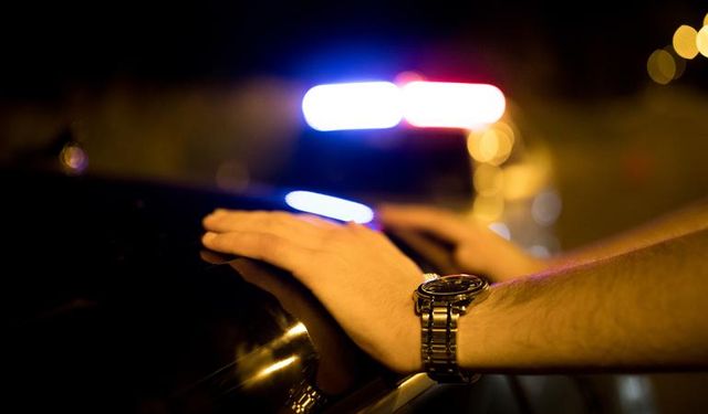 İzmir'de çeşitli suçlardan aranan 140 kişi yakalandı