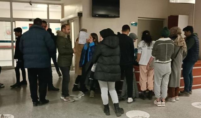 Kars'ta gıda zehirlenmesi şüphesiyle 80 öğrenci hastaneye başvurdu