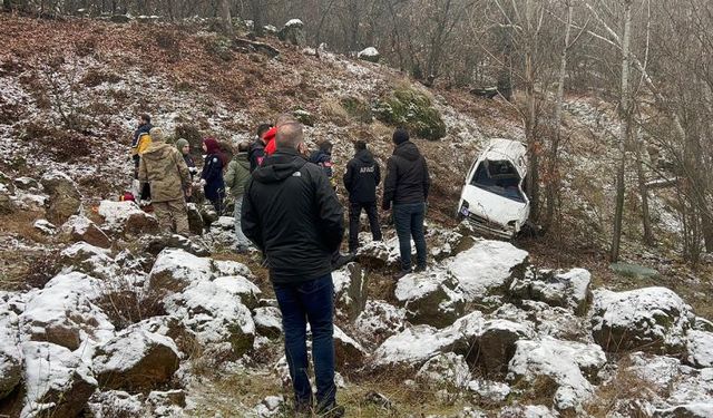 Tunceli'de kontrolden çıkan araç uçuruma devrildi: 1 ölü, 1 yaralı
