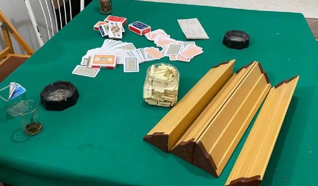 Kumarhaneye dönüştürülen dairede kumar oynayan 30 kişiye para cezası