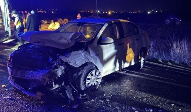 Şanlıurfa'da üç aracın karıştığı kazada 5 kişi yaralandı