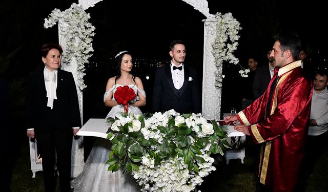 ANKARA - İYİ Parti Genel Başkanı Akşener eski milletvekili Korkmaz'ın kızının düğününe katıldı