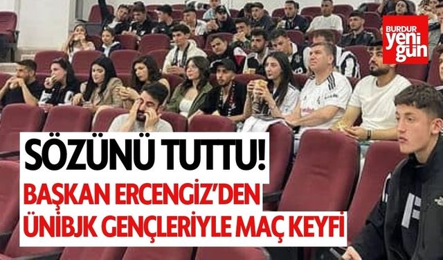 Başkan Ercengiz'den ÜniBJK Gençleriyle Maç Keyfi