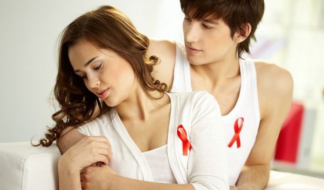 AIDS'li Biriyle İlişkiye Girmek Mutlaka Hastalığı Kapmak Anlamına Gelir Mi?