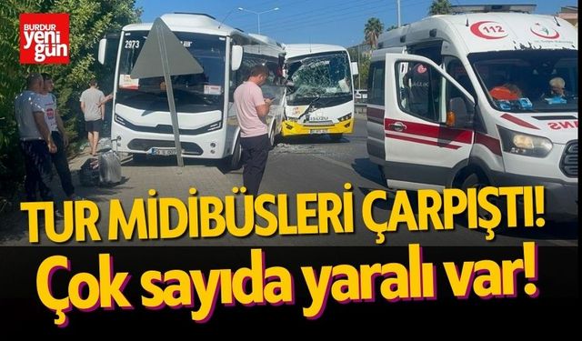 Tur Midibüsleri Çarpıştı! Çok Sayıda Yaralı Var!