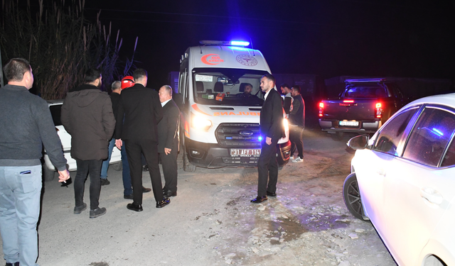 Hatay'da hemzemin geçitte trenin çarptığı genç yaralandı