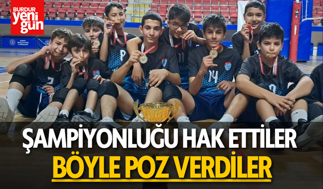 Burdur'da Voleybol Turnuvası'nda Şampiyonluğu Hak Ettiler