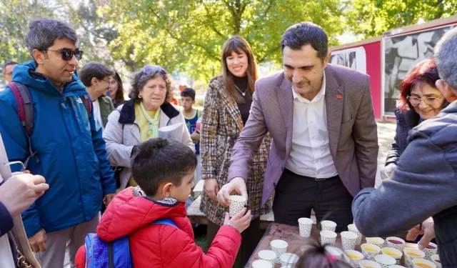 Muğla Ortaca'da Başkan Tezcan Yerli Malı etkinliğine katıldı