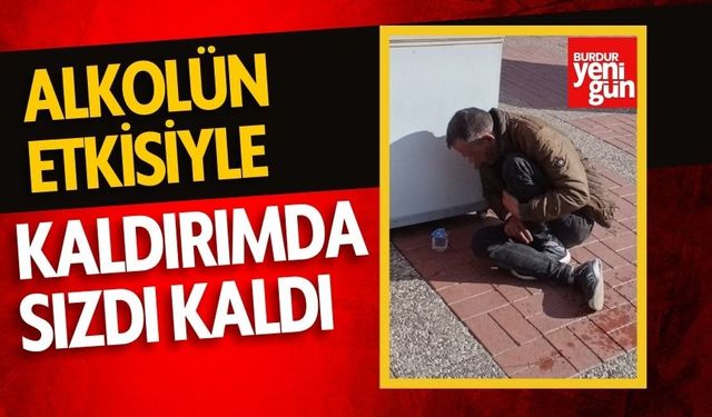 Alkolün etkisiyle kaldırımda sızdı