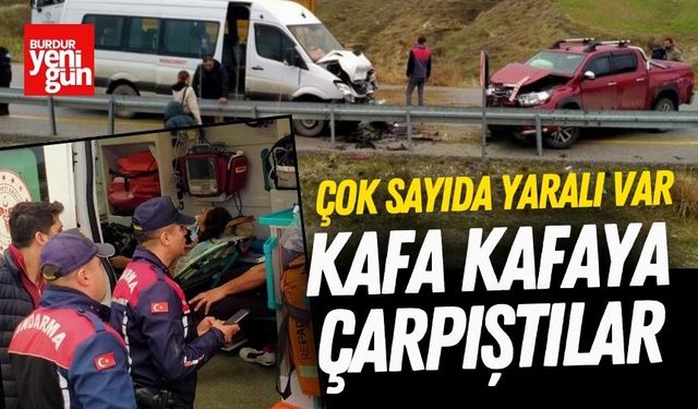 Kafa Kafaya Çarpıştılar Çok Sayıda Yaralı Var