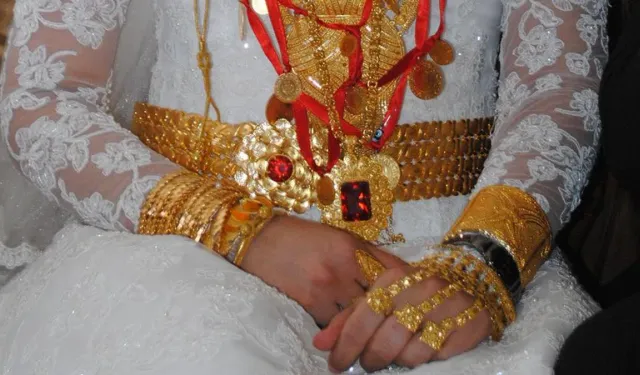 Yargıtay, aşırı kıskançlığı ve nikahta sahte takı takmayı boşanmada kusur saydı