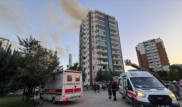 Diyarbakır'da 13 katlı binada çıkan yangında 3'ü çocuk 4 kişi hayatını kaybetti