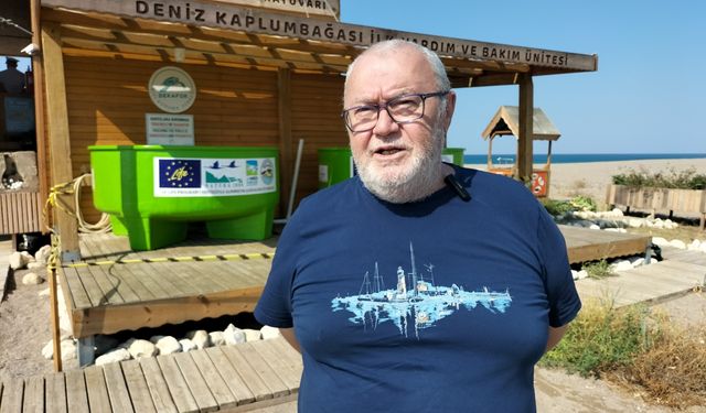 Antalya'da çuvala dolanan caretta caretta yavrusunun tedavisi tamamlandı