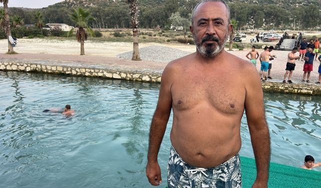 Demre'deki "Burguç" suyu sıcak yaz günlerinde serinlemek isteyenlerin uğrak noktası oldu