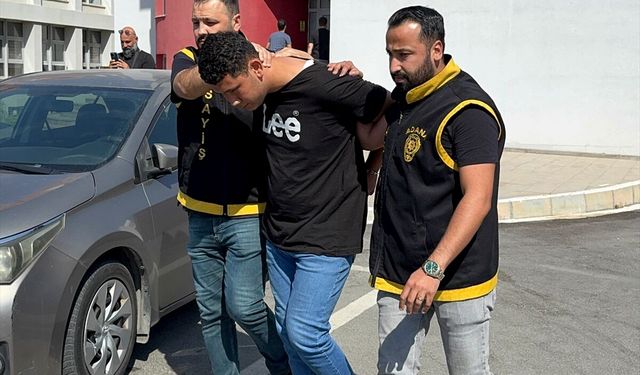 Adana'da kapkaç yöntemiyle cep telefonu çalan 2 zanlı tutuklandı