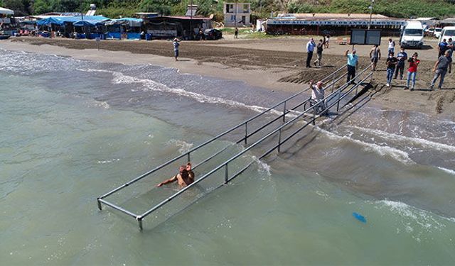 Deniz keyfi engel tanımıyor