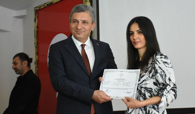 Antalya'da 'Eğitimde Yapay Zeka Dönemi: DERYA Projesi' tanıtıldı