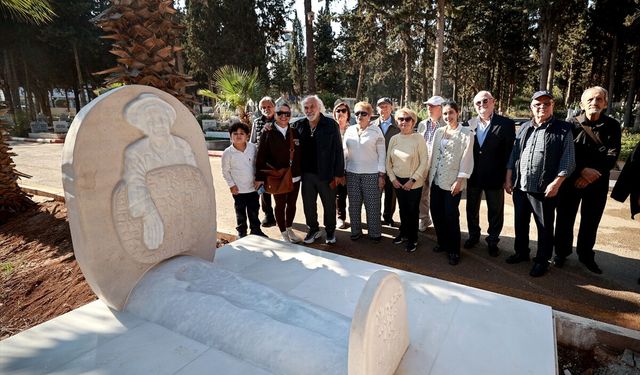 Sümerolog Muazzez İlmiye Çığ ölüm yıl dönümünde Mersin'deki mezarı başında anıldı