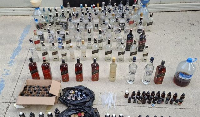 Hatay'da sahte içki operasyonunda 5 şüpheli yakalandı