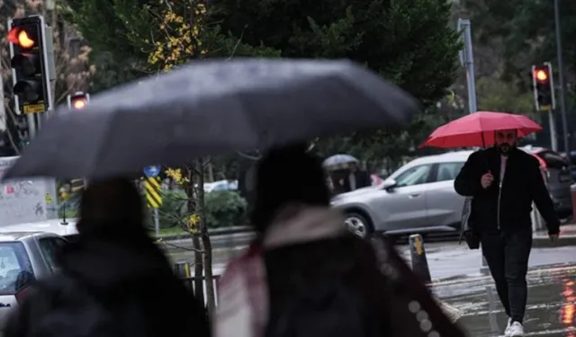 Yurt genelinde sağanak yağışlar etkili olacak: Sıcaklıklar mevsim normallerinde