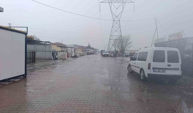 Nisan ayında Afyonkarahisar'a kar sürprizi