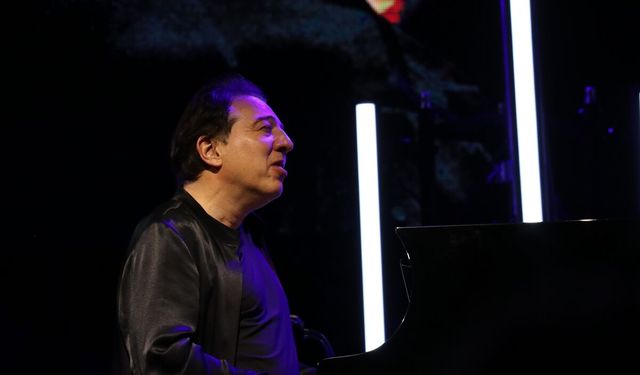 9. Antalya Akra Caz Festivali'nde piyanist ve besteci Fazıl Say sahne aldı