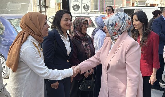 AK Parti Kadın Kolları Başkanı Ercan, Burdur'da konuştu