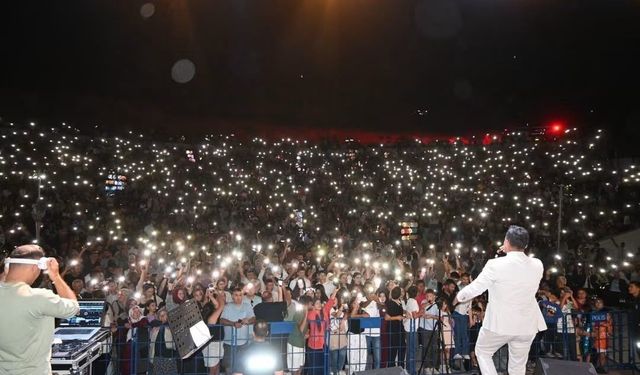 Afyonkarahisar'da 'Vişne ve Eber Sarısı Festivali' başladı