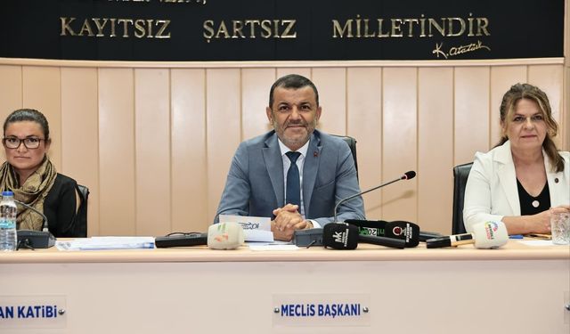 Denizli Büyükşehir Meclisi'nden öğrenci ve ailelere üçlü destek paketi