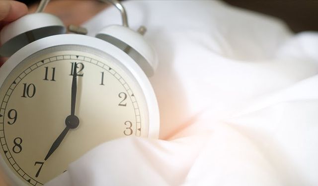65 yaş üstünde iyi bir gece uykusu için ideal oda sıcaklığı 20-25 derece olmalı